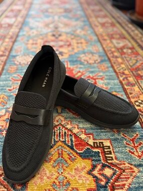 Come Haan black loafers